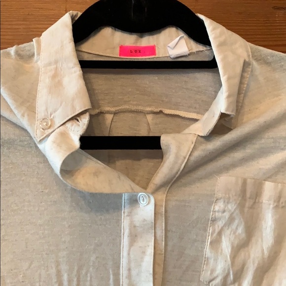 Lux light weight short-sleeve button-down shirt - Picture 2 of 5